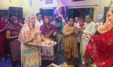 खेकड़ा में गणेश महोत्सव की धूम: श्रद्धालुओं ने गणपति के 'विनायक' स्वरूप का पूजन कर मांगा उन्नति व राजकीय सम्मान का वरदान
