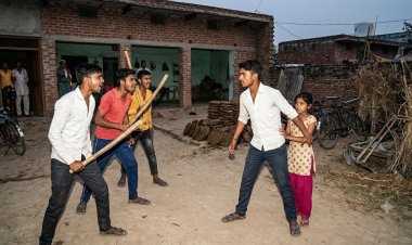 पड़ोसी तीन युवकों पर भाई-बहन को पीटकर घायल करने का आरोप