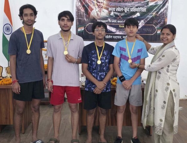 मीतली में मेजर ध्यानचंद जयंती पर बैडमिंटन प्रतियोगिता, खेकड़ा में विजेताओं का स्वागत