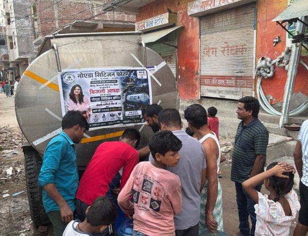 चोटपुर और छिजारसी कॉलोनी में शालिनी सिंह ने भेजा वाटर टैंकर