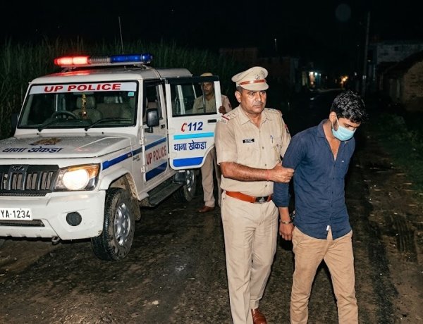 आठ मुकदमों में आरोपी युवक तमंचे के साथ गिरफ्तार