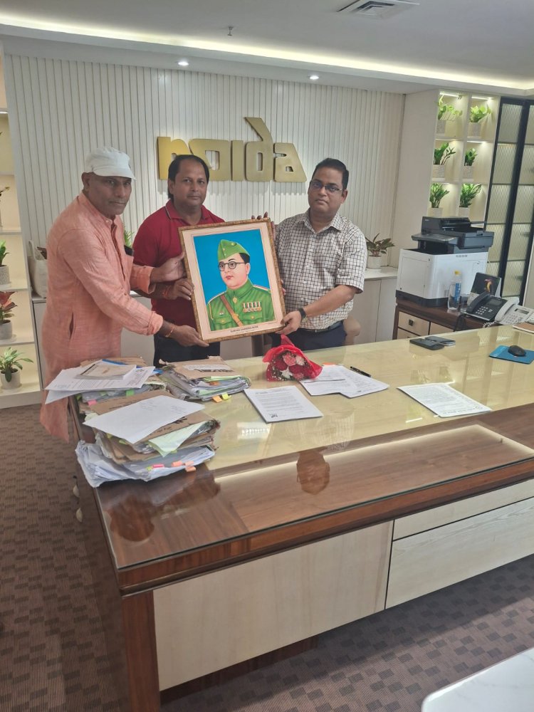 ग्राम विकास संगठन ने सीईओ को किया सम्मानित