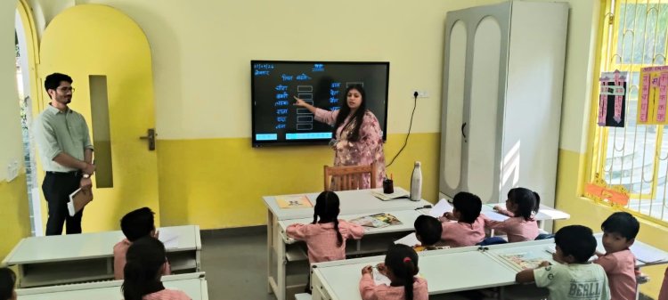 प्राथमिक विद्यालय मथुरापुर का डीएम ने किया निरीक्षण