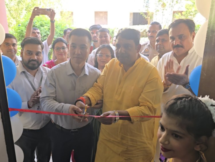 सरकारी स्कूल की बेटियों को मिली डिजिटल उड़ान, कंप्यूटर लैब का शुभारंभ