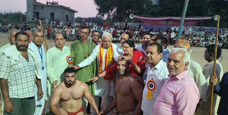 दंगल में गूंजे तालियों के शोर, कपिल खेकड़ा ने चित किया पानीपत का दीपक
