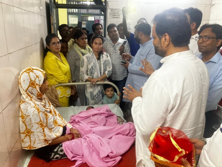 पीएम मोदी के जन्मदिन पर सीएचसी में जलाए दीप, गर्भवती महिलाओं को बांटे फल