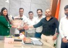 उत्तर प्रदेश युवा व्यापार मंडल ने की डीएम से मुलाकात