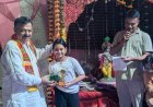 दुर्गा पंडाल में सांस्कृतिक प्रस्तुतियां देने वाले बच्चे सम्मानित
