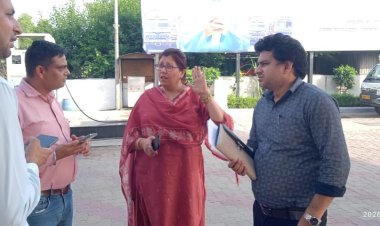 जिला पूर्ति अधिकारी और एआरटीओ ने किया पेट्रोल पंपों का निरीक्षण