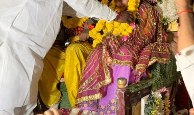 कांग्रेसी कार्यकर्ताओं ने किया रामलीला की भव्य शोभा यात्रा का स्वागत