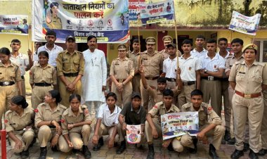 एनसीसी कैडेट्स ने रैली निकालकर किया यातायात नियमों के प्रति जागरूक