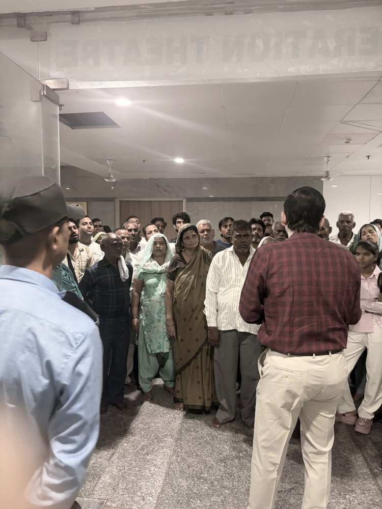 जिला अस्पताल में नुक्कड़ नाटक का आयोजन