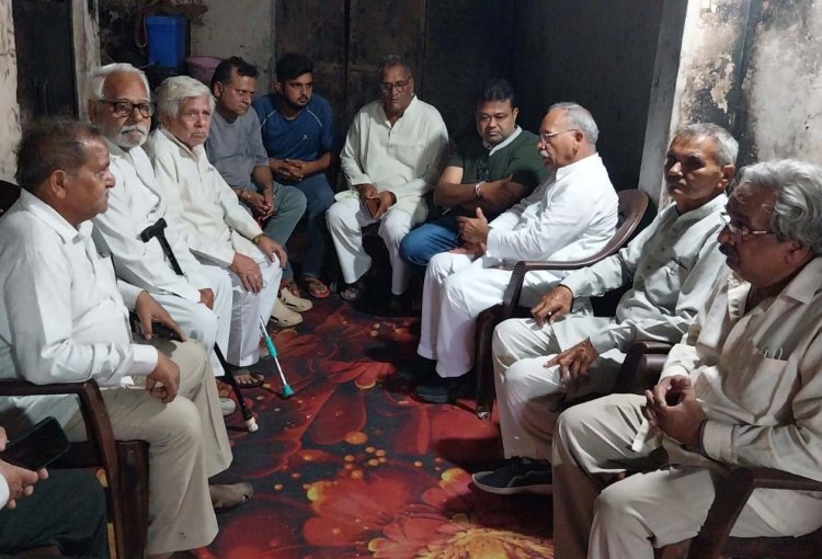खेकड़ा अग्निकांड में चार मौतों से सांसद भी गमगीन, पीड़ित परिवार को मदद का भरोसा