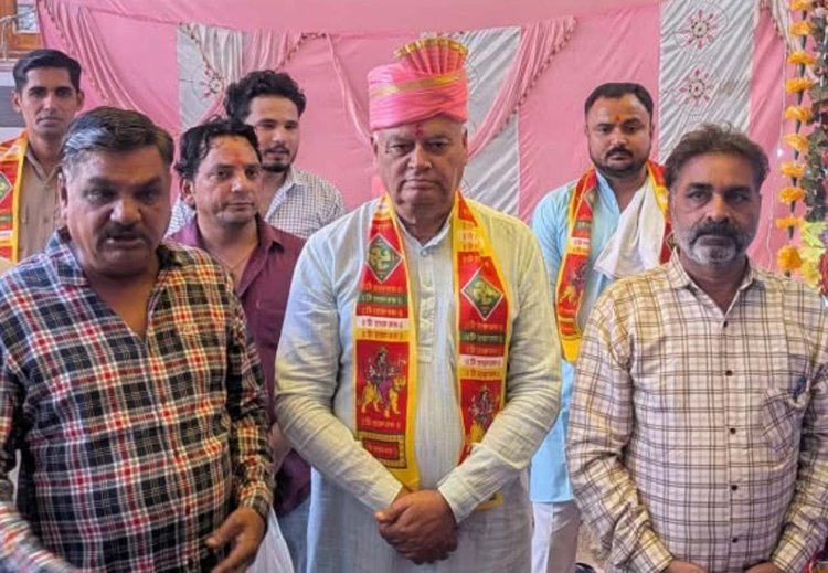 संगीतमय भजनों से गूंजा मां शेरावाली का दरबार, भक्तिभाव में डूबे श्रद्धालु
