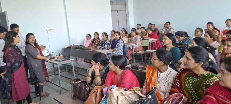 जनगणना के आंकड़ों में न हो चूक, शिक्षकों को दिया प्रशिक्षण